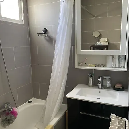 Apartamento Charming Near La